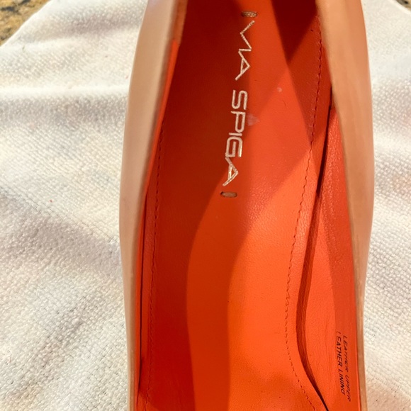 Brand New size 10 Via Spiga neutral pump - Picture 4 of 7